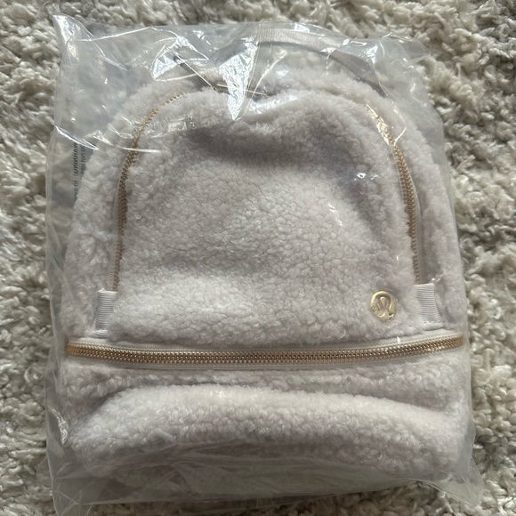 lululemon athletica Handbags - Lululemon City Adventurer Backpack Micro 3L Fleece